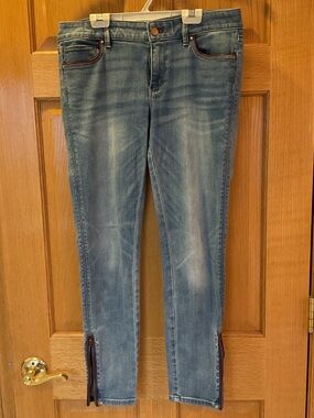 White House Black Market Skimmer Women's Blue Denim Slim Jeans with Ankle Zips